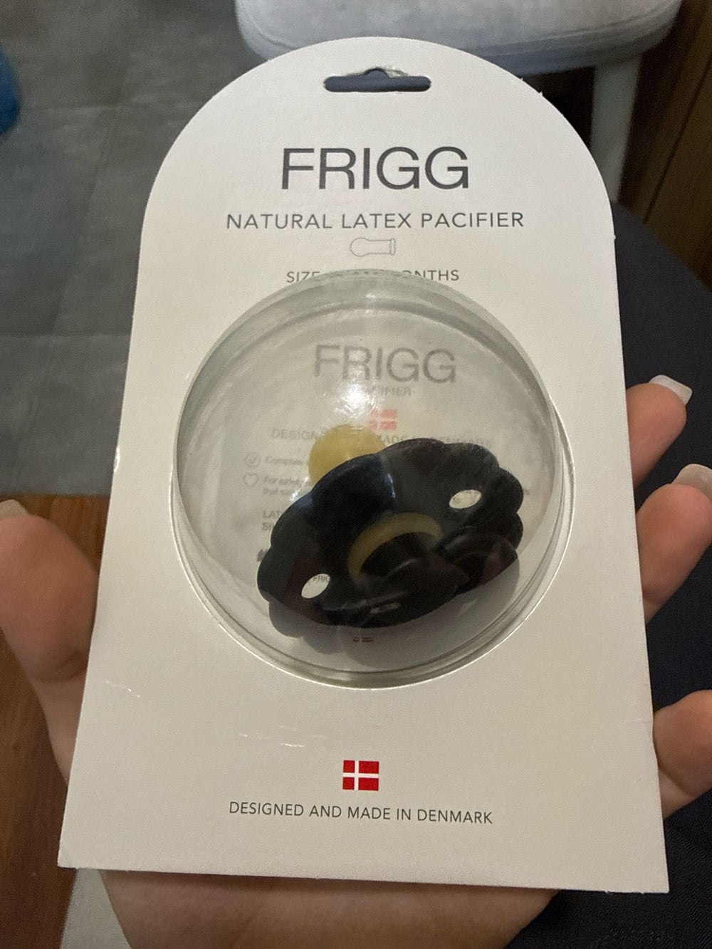 Пустышка FRIGG Daisy Latex Baby Pacifier Jet Black size1  0-6m