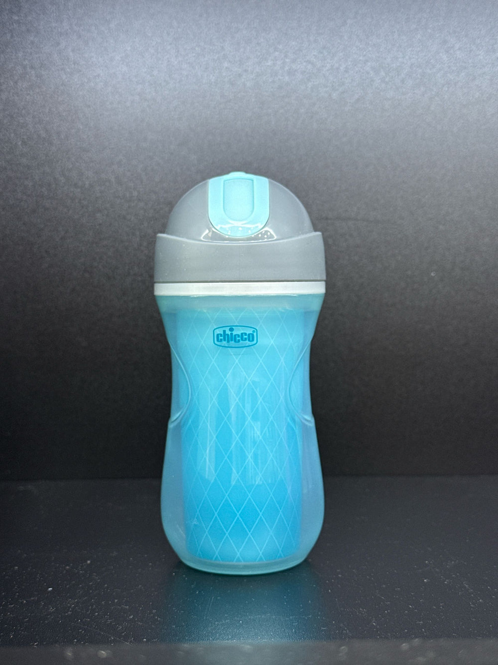 Chicco Active Cup to'kilmaydigan stakan 266 ml, 14 oy+, ko'k