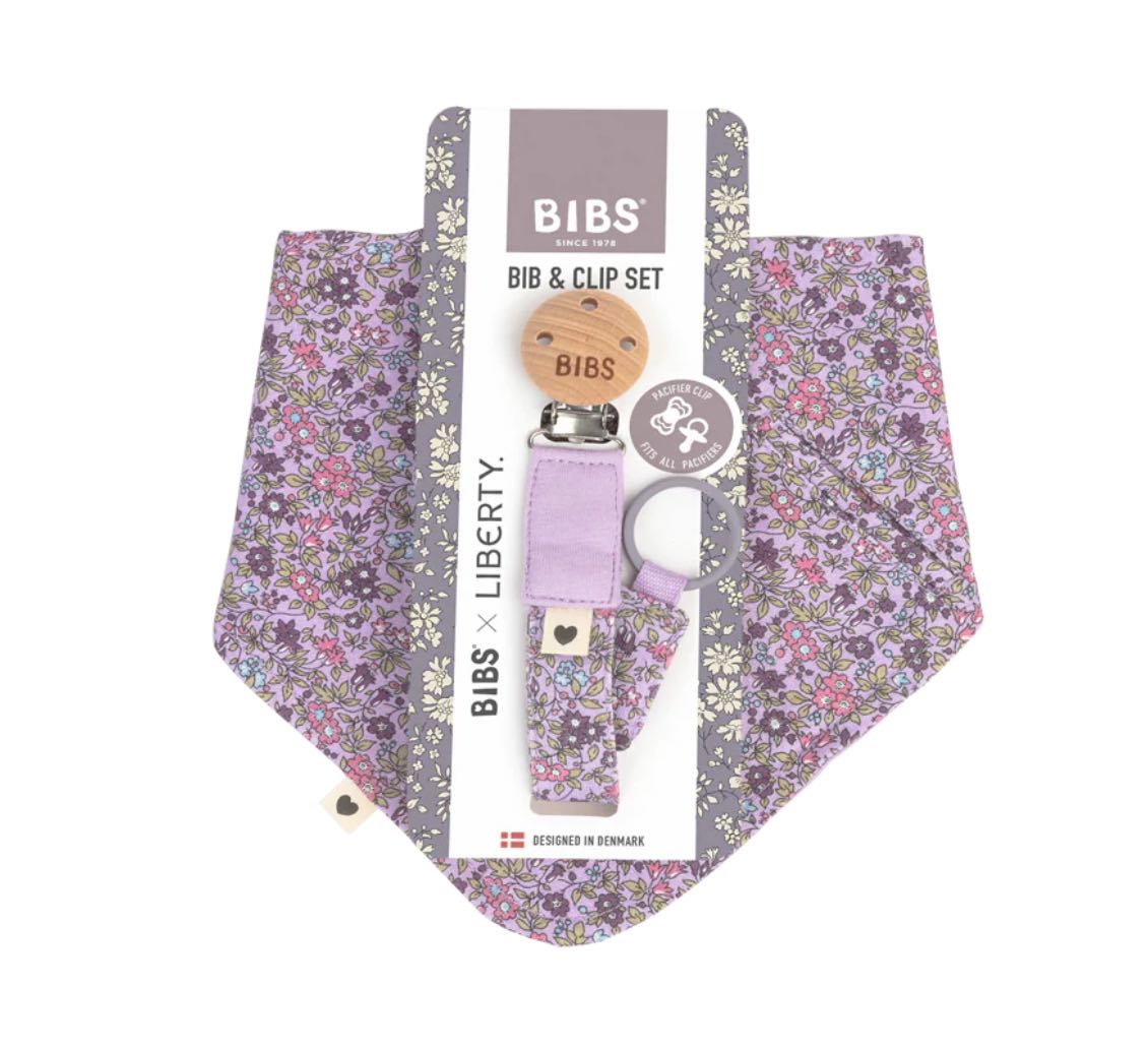 Комплект BIBS x Liberty нагрудник и держатель Chamomile Lawn Violet Sky